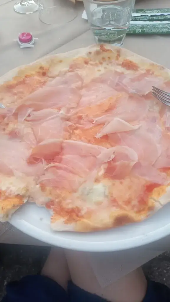 Gaia Azzini_Il Mappamondo_Italy_review