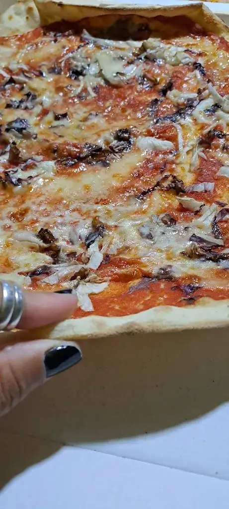 Menu_Pizzeria la roda_Italy_image_7