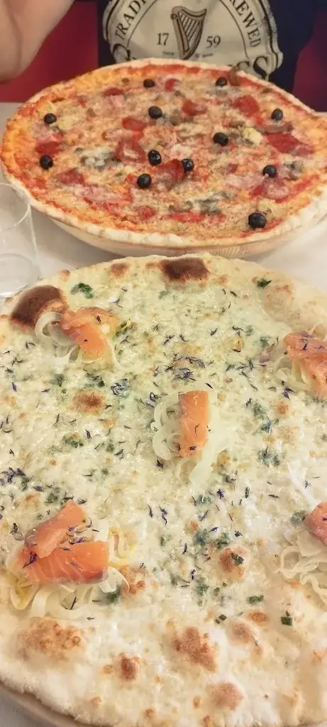 Menu_Pizzeria la roda_Italy_image_8