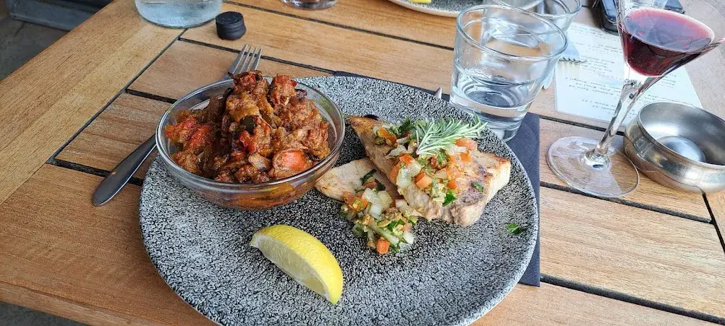 Costas Pom_Le Grill Natural Food_Saint-Florent_Bewertung