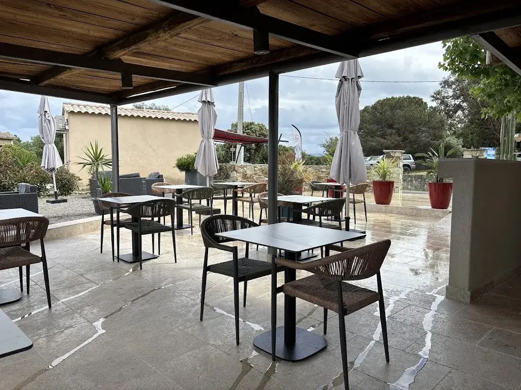 Pierre Richelle_Hôtel u Santu Petru_Santo-Pietro-di-Tenda_review