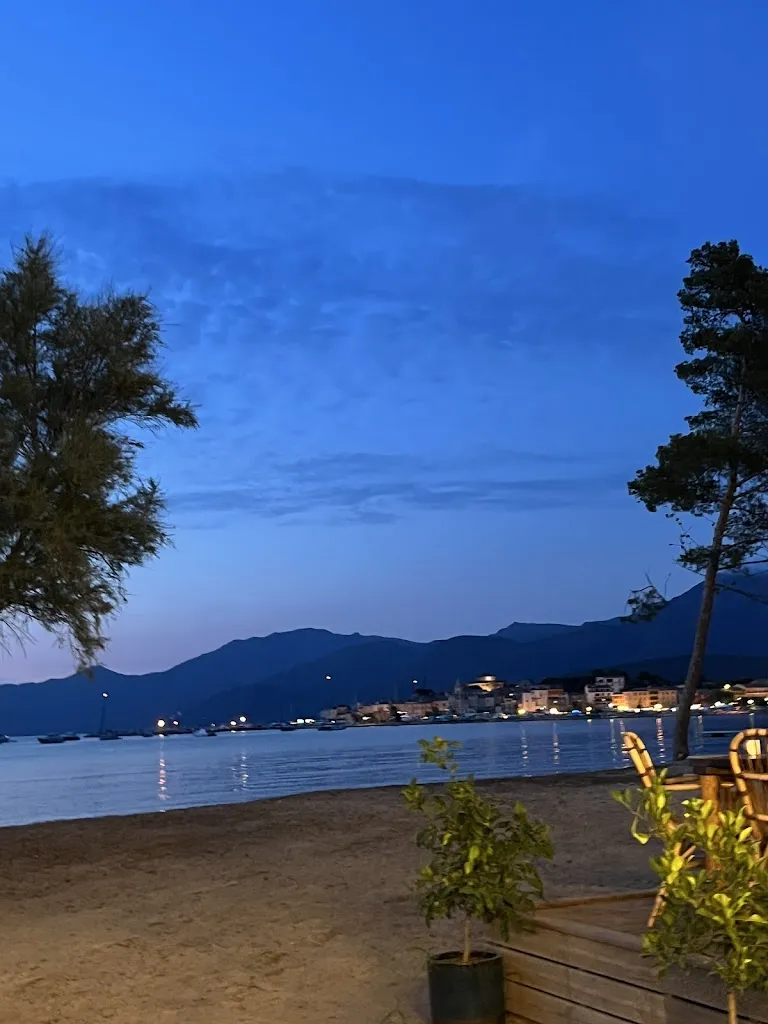 Lily Vogt_Cala Roya_Saint-Florent_review