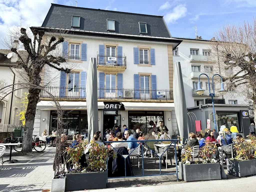 UnDiplomatic Wife_Borey Angkor_Divonne-les-Bains_review