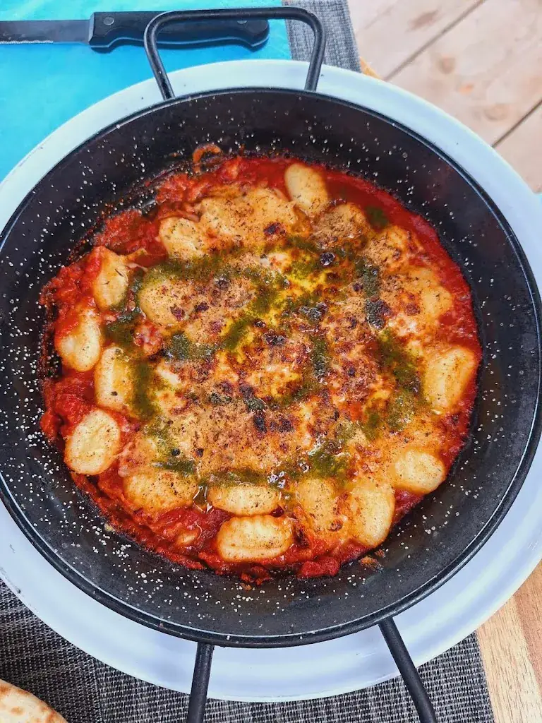 Aly May_A Teppa - Pizzas - Salades - Grillades_Penta-di-Casinca_review