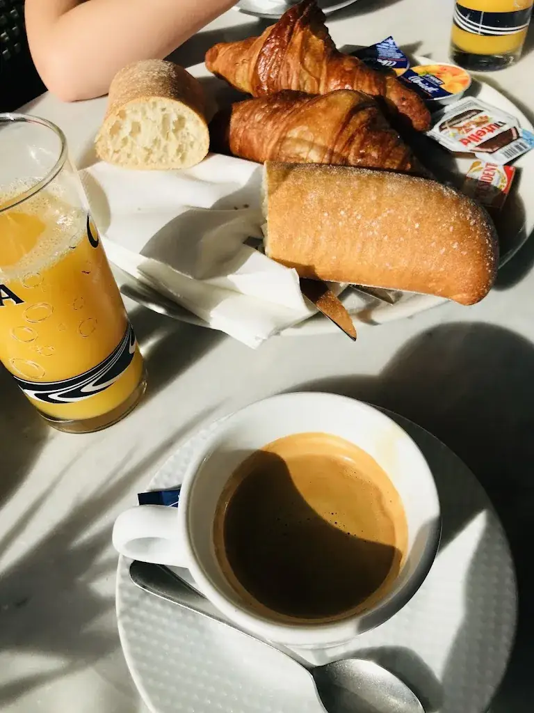 Sebastian Kerstan_Bar Snacking L'Escale_Penta-di-Casinca_review