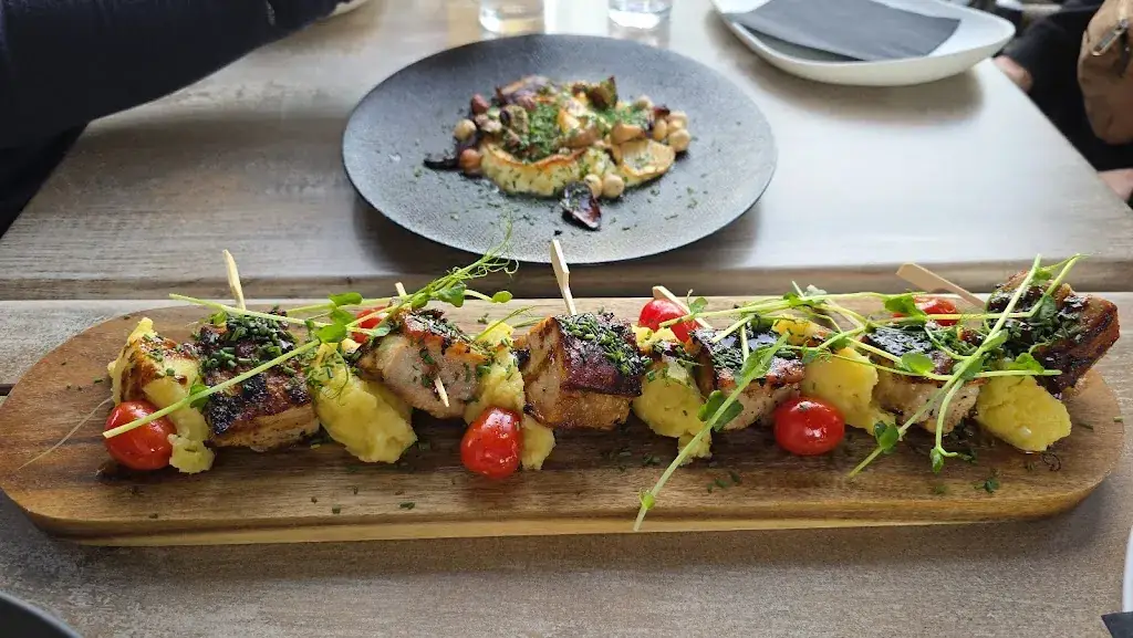 Yoann_O'Neel_Challes-les-Eaux_review