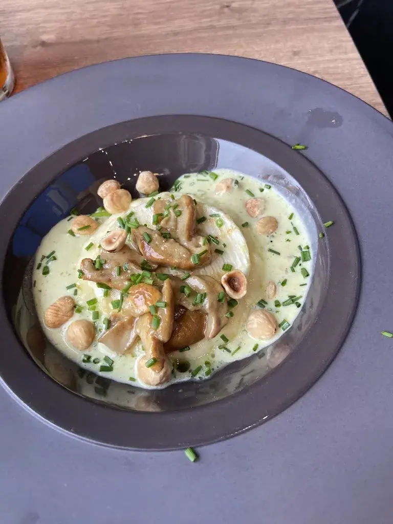 Justiine Objective_O'Neel_Challes-les-Eaux_review