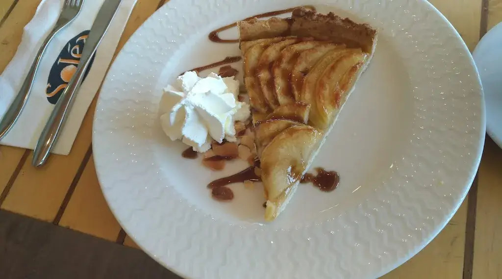 Ursula K_Brasserie du Port_L'Île-Rousse_review