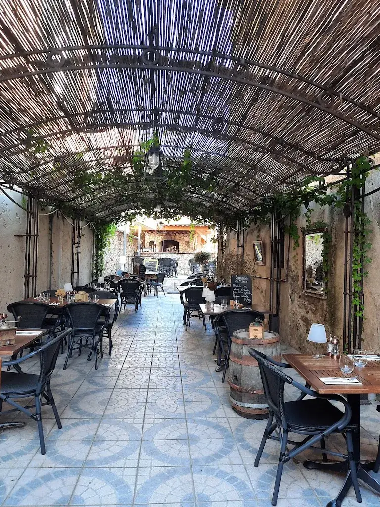 Le Rialto_L'Île-Rousse_slider_image_1