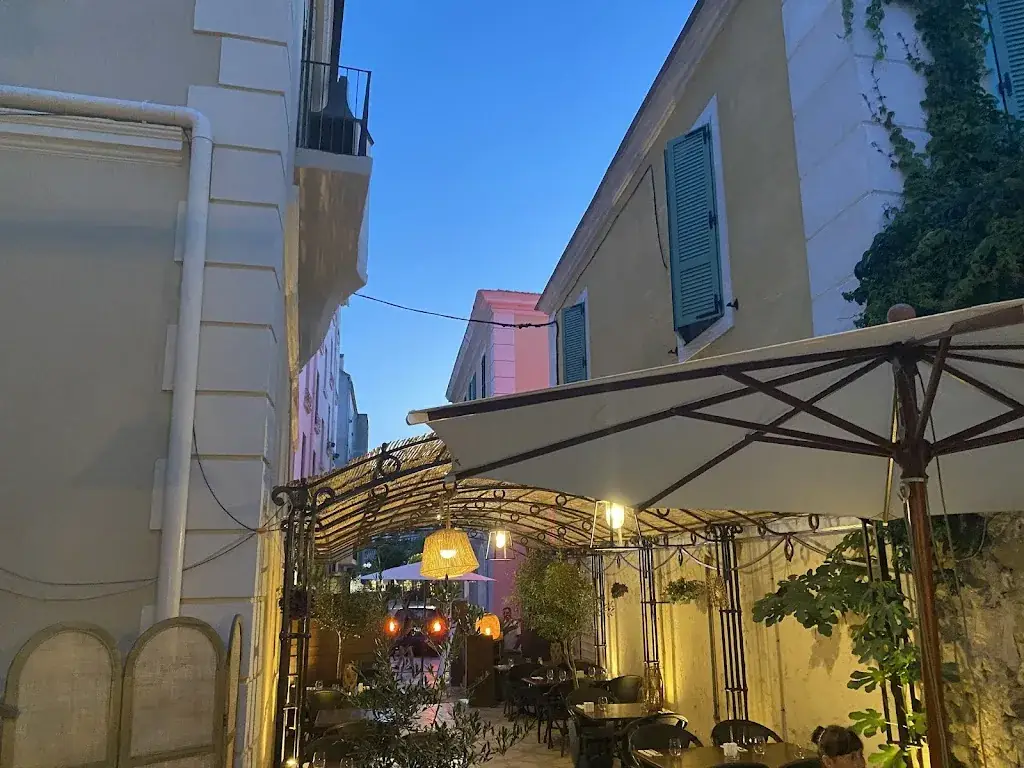 Le Rialto_L'Île-Rousse_slider_image_3