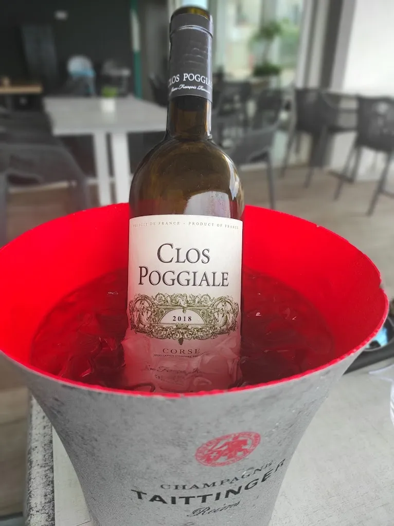 Mladen Milisic_Via Mare_L'Île-Rousse_review