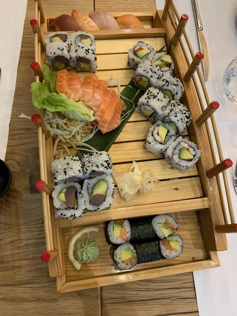 Artur Nowak_Le Shima Sushi Bar & Cuisine asiatique_L'Île-Rousse_recensione