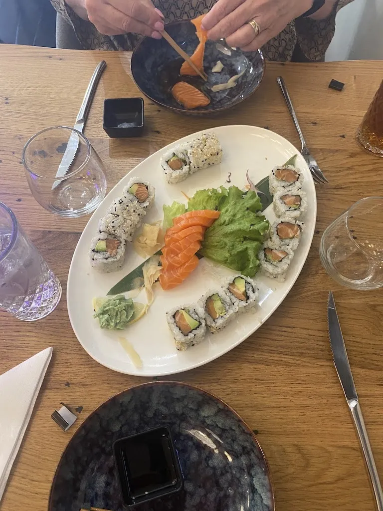 Elmien Brink_Le Shima Sushi Bar & Cuisine asiatique_L'Île-Rousse_recensione