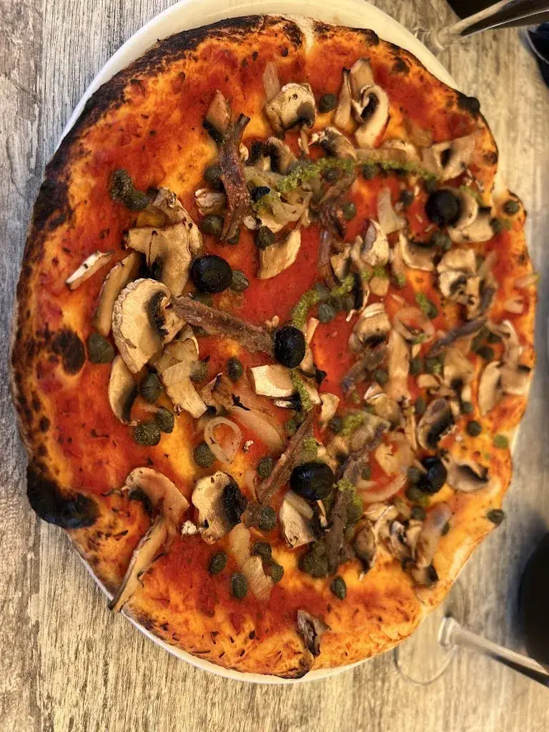 Lukasz Mankiewicz_La Brasserie_L'Île-Rousse_review