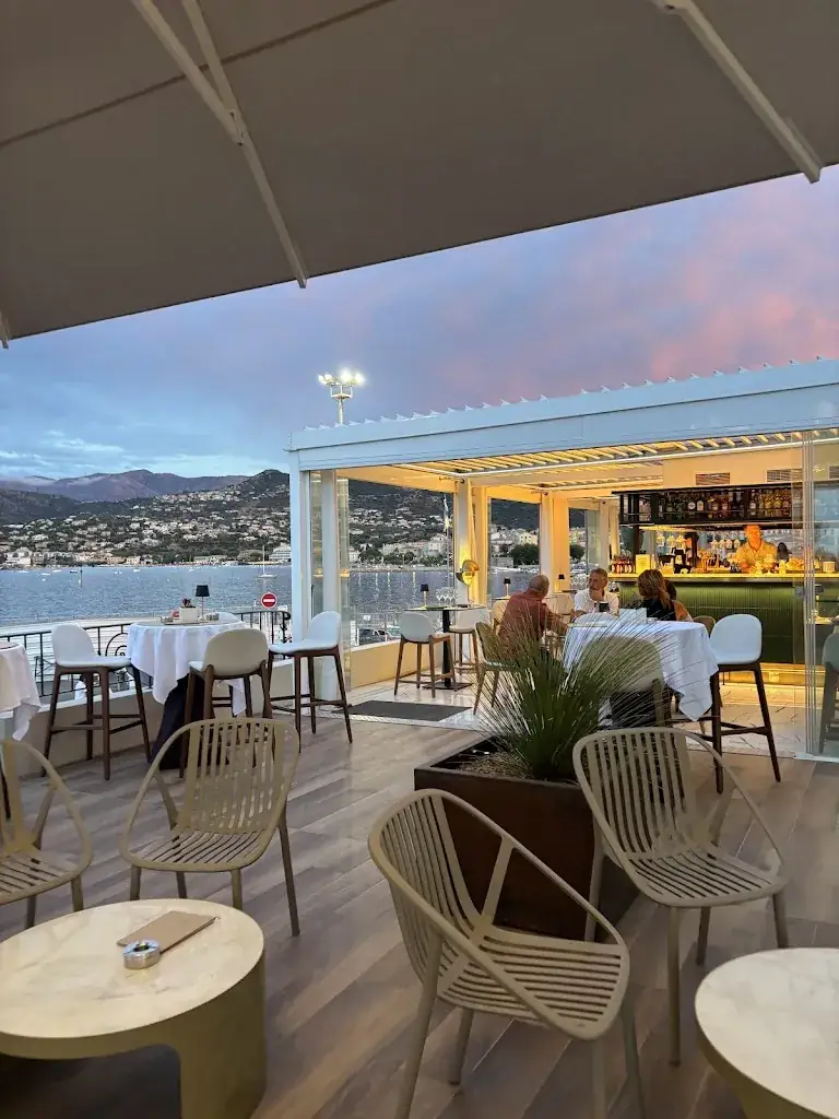 MAGARI_L'Île-Rousse_slider_image_1