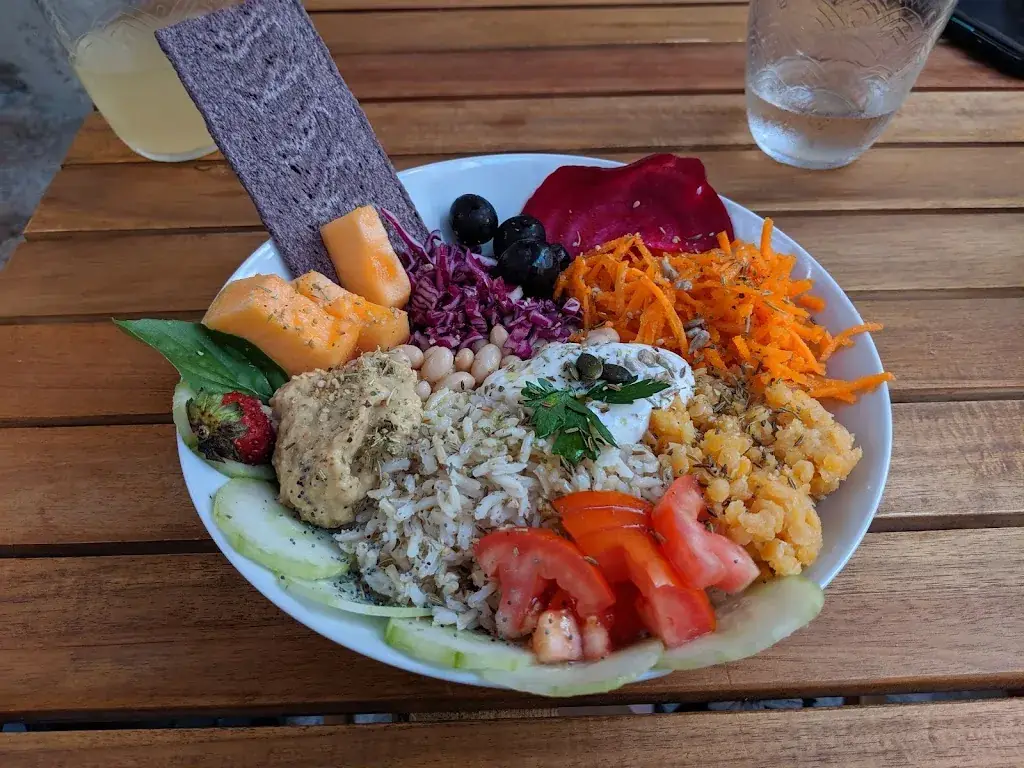 Alex Cowan_Flagrant Délice_L'Île-Rousse_recensione