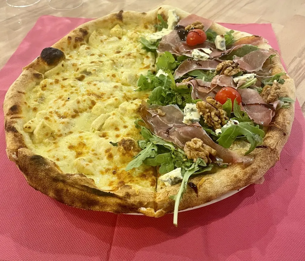 Chez Anaïs pizzeria_L'Île-Rousse_slider_image_2