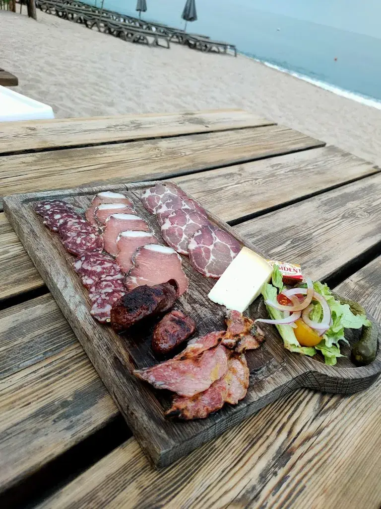 La Voile Rouge_Solaro_slider_image_3