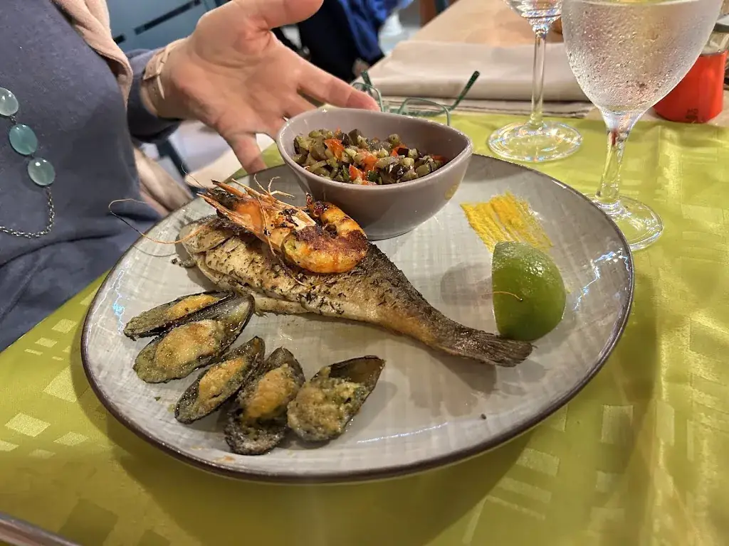 juju L_O Resto_Sari-Solenzara_review