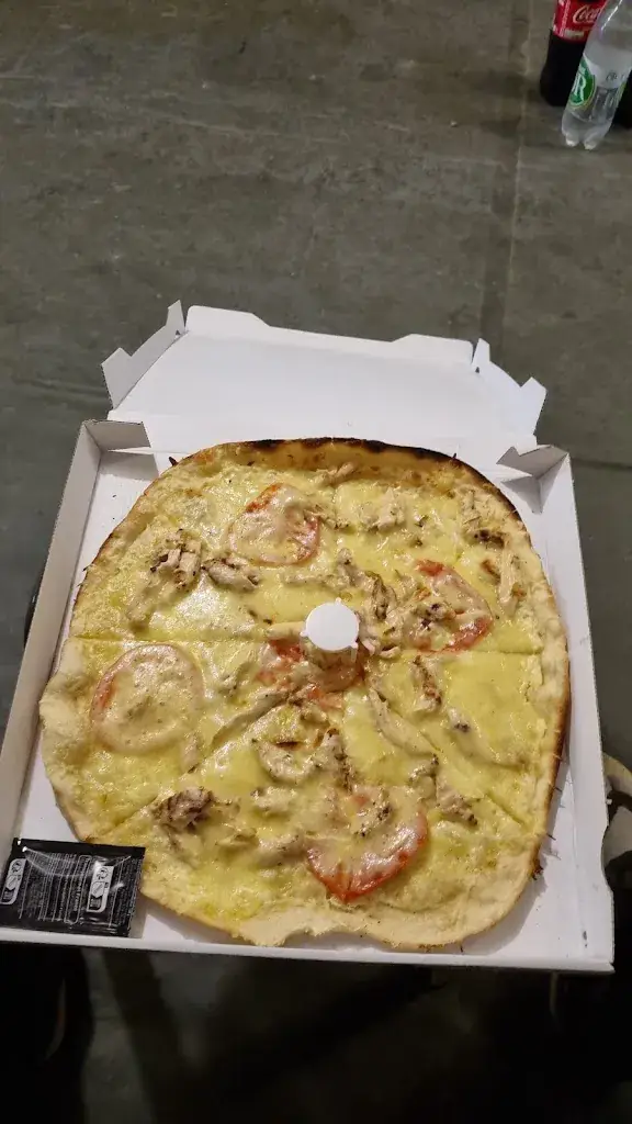 Yoann Manutea Girard_Pizza sporting_Ventiseri_review