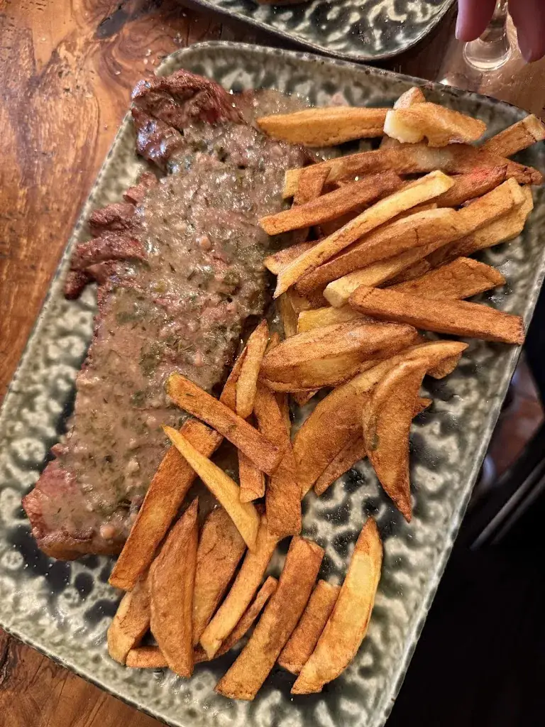 Thomas C. Bellos_L'Olmu_Olmeto_review