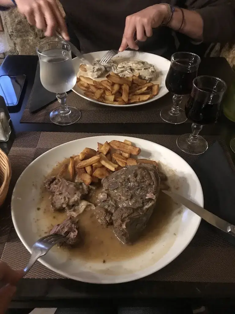 Roxanne Metzikof_Chez Antoine_Olmeto_review