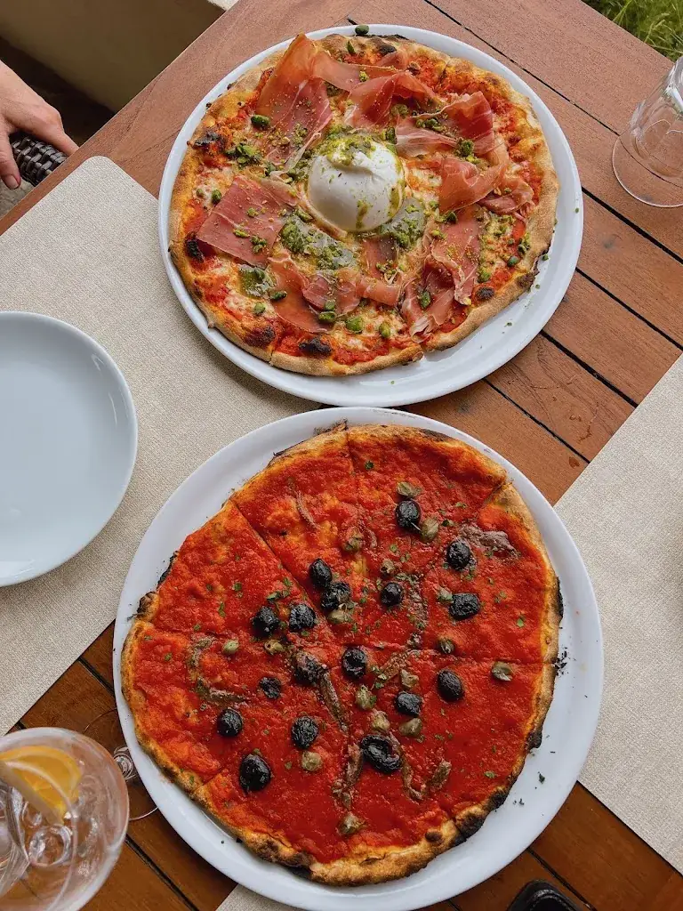 Nilly C_Una Stonda_Olmeto_review