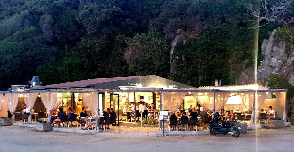 Lorenz Wacker_Chez Angèle_Olmeto_review