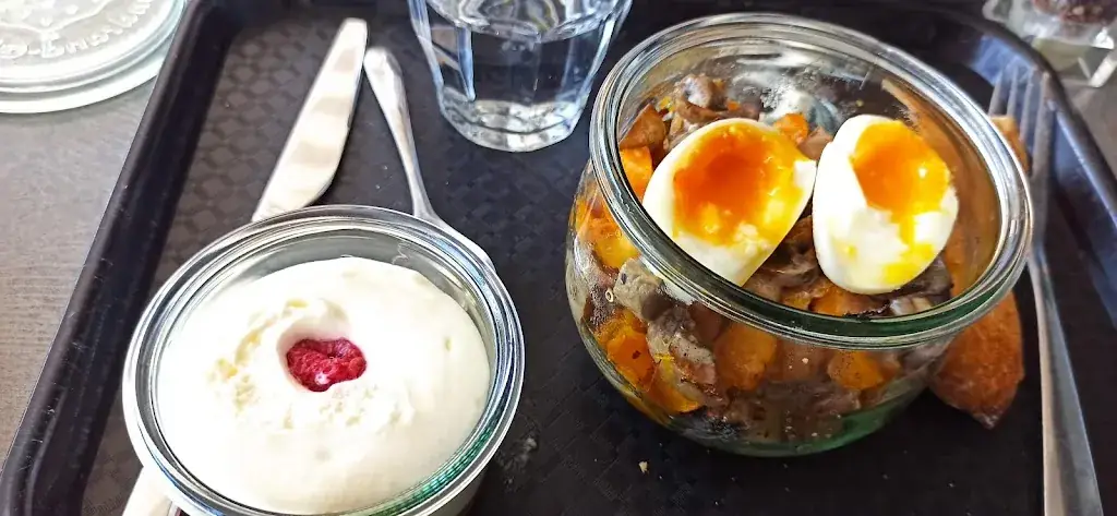 Catherine Sakael-Perret_Chez les filles Bistro rapide & Coffee Shop_Challes-les-Eaux_review