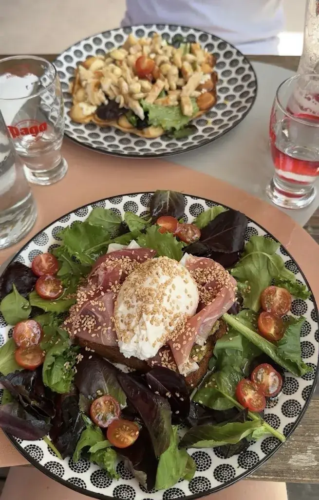 Chloe Beauregard_Bubblement Bon_Olmeto_review