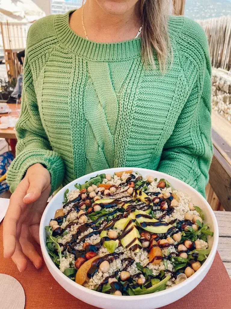 Elle_L'Incantu - L'esprit guinguette_Propriano_review