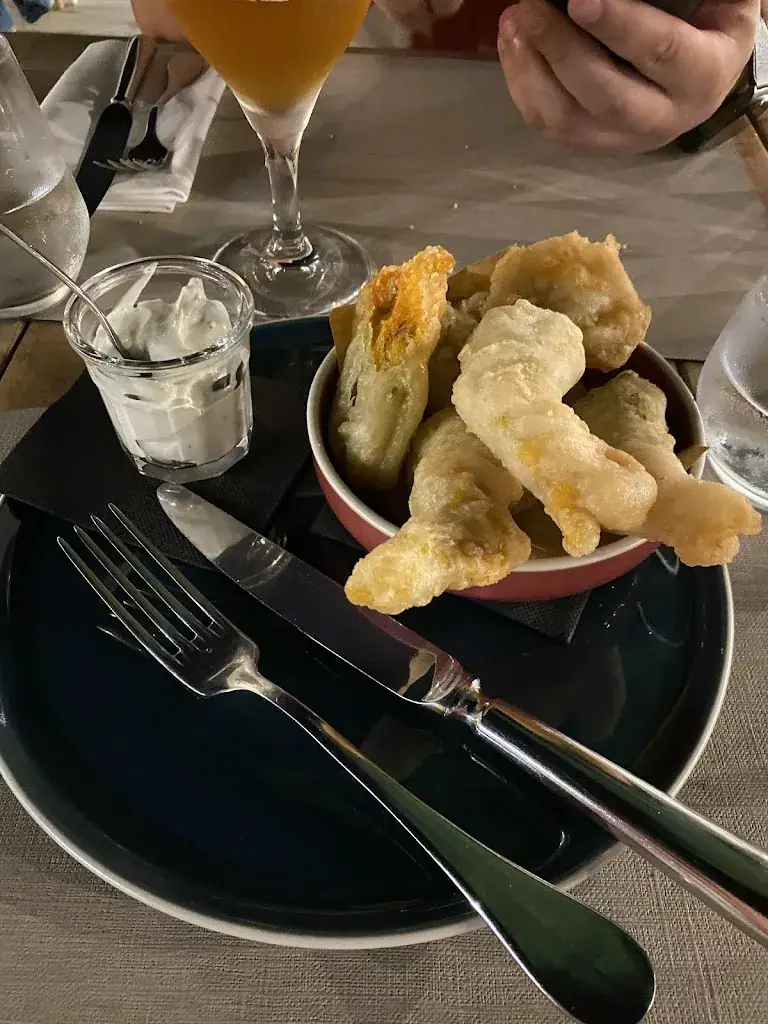 Taja Sim_L'Incantu - L'esprit guinguette_Propriano_review