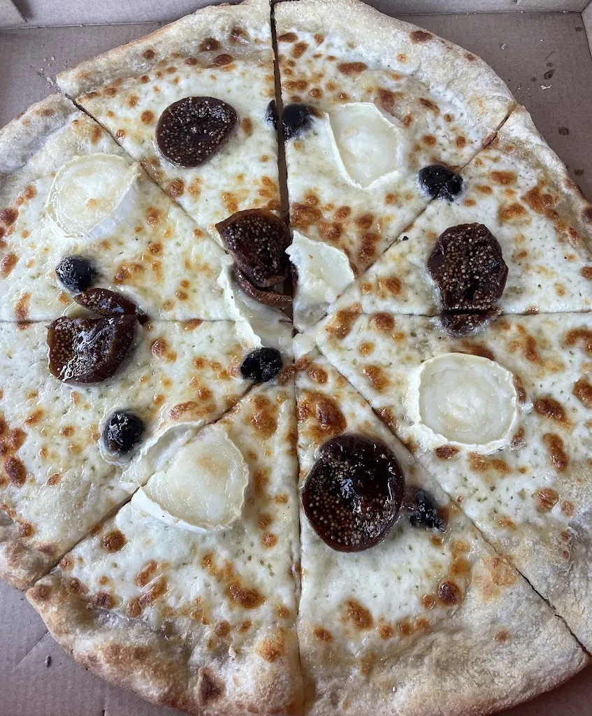 O Pizza des Cannes_Olmeto_slider_image_3