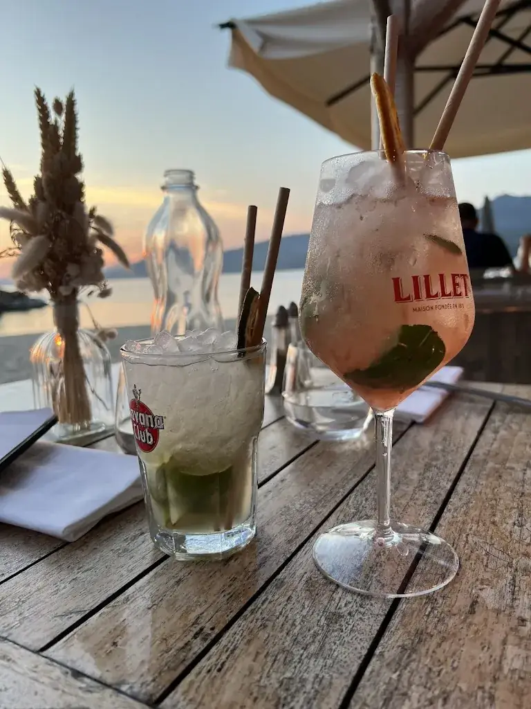 Alex Dietz_L'Oasis_Propriano_review