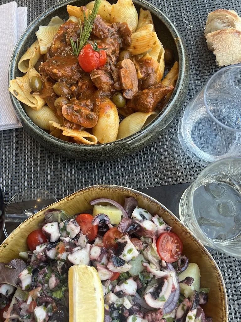 Fanny Ruellan_L'Alba Nova_Propriano_review