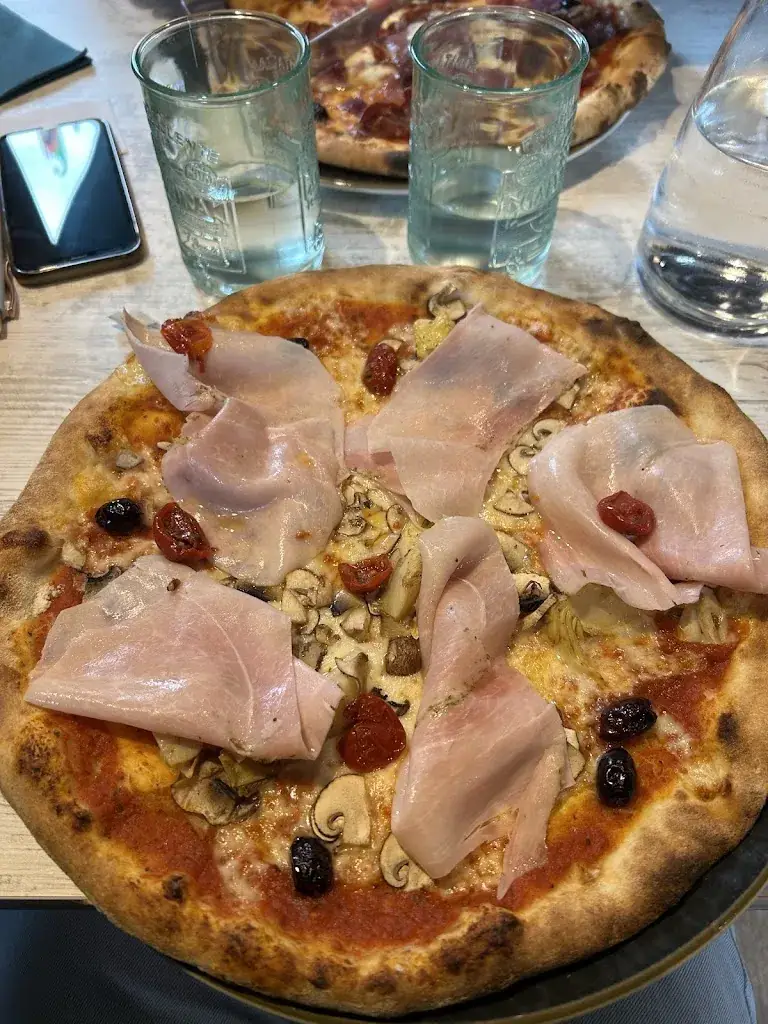 Mezu Mezu_Challes-les-Eaux_slider_image_3