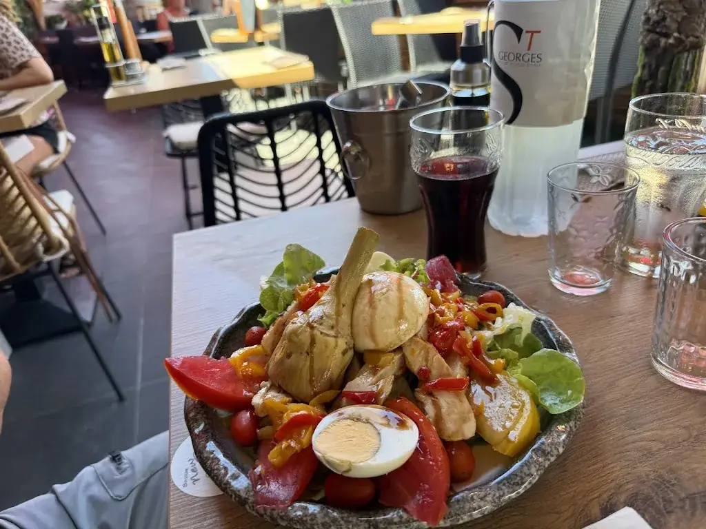 Chris Färber_Newport&Snacking_Propriano_reseña