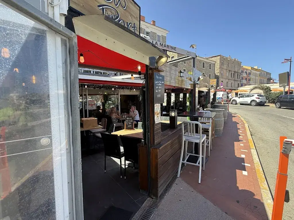 Newport&Snacking_Propriano_slider_image_1