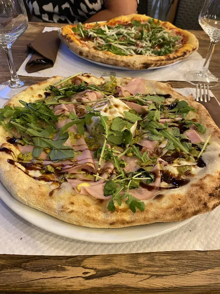 Kenny CHAIX_L'amazone_Propriano_review