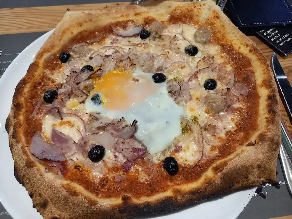 Menü_Pizzeria La Scuderia_Challes-les-Eaux_Bild_6