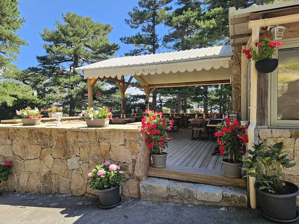 Le Refuge_Quenza_slider_image_3