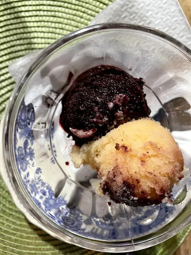 Toni McMorris_Hôtel Restaurant l'Aiglon_Zonza_avis