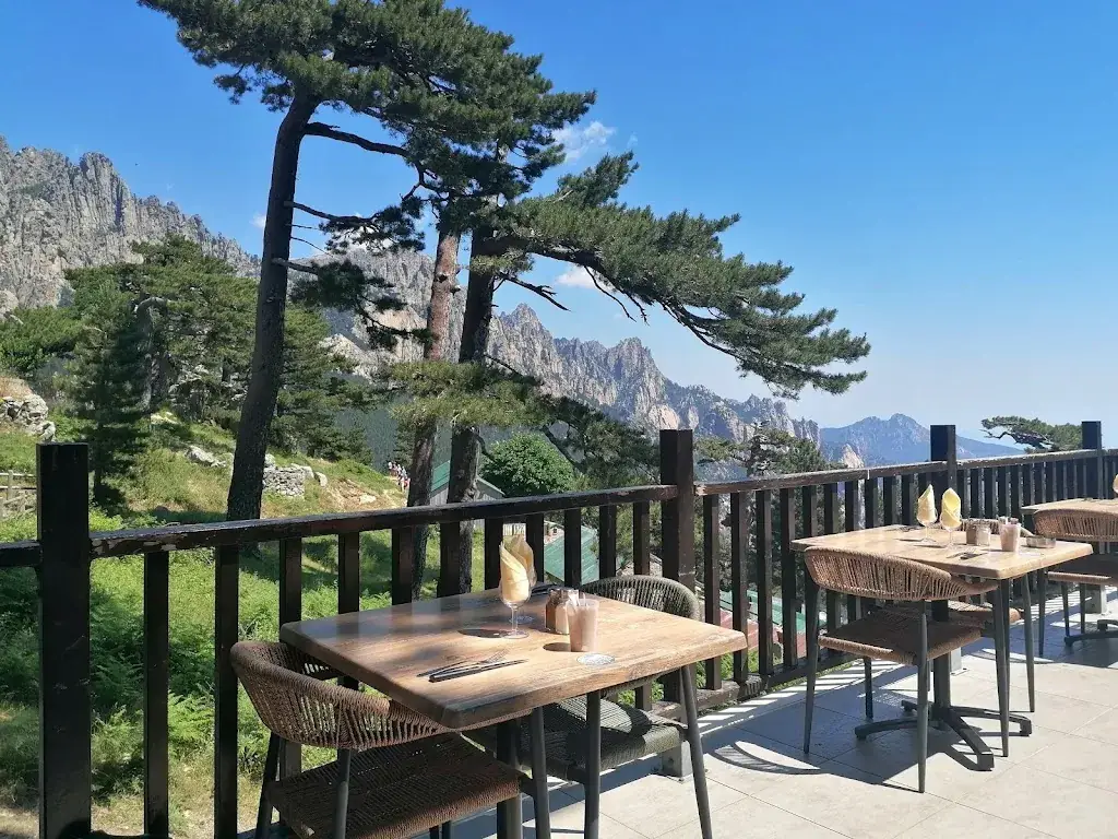 Les Aiguilles De Bavella restaurant in Zonza