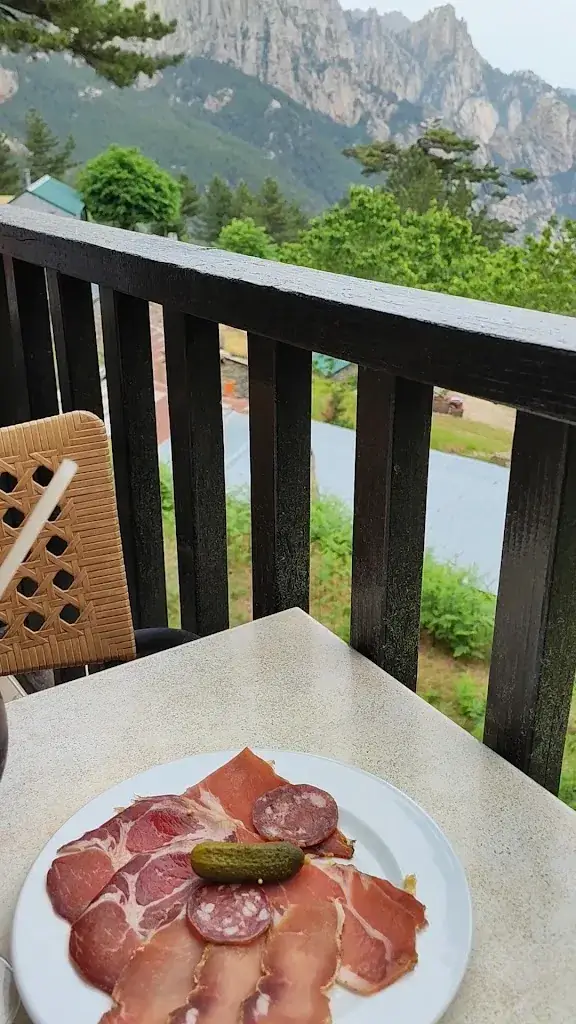 Les Aiguilles De Bavella_Zonza_slider_image_2