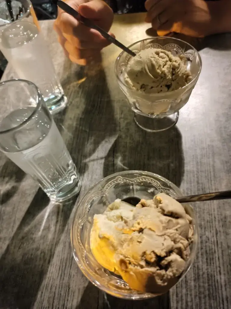 Hugo Clement_Le Maquis_Zonza_review