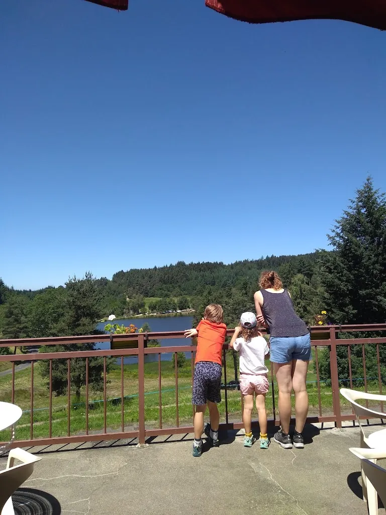 Jan Deneckere_Le Saint-pierre_Champagnac-le-Vieux_review