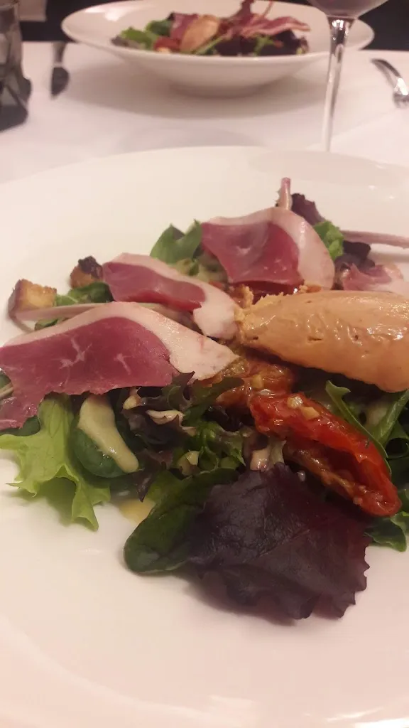 Karolina Wirowska_Les Cèdres_Sarrebourg_reseña