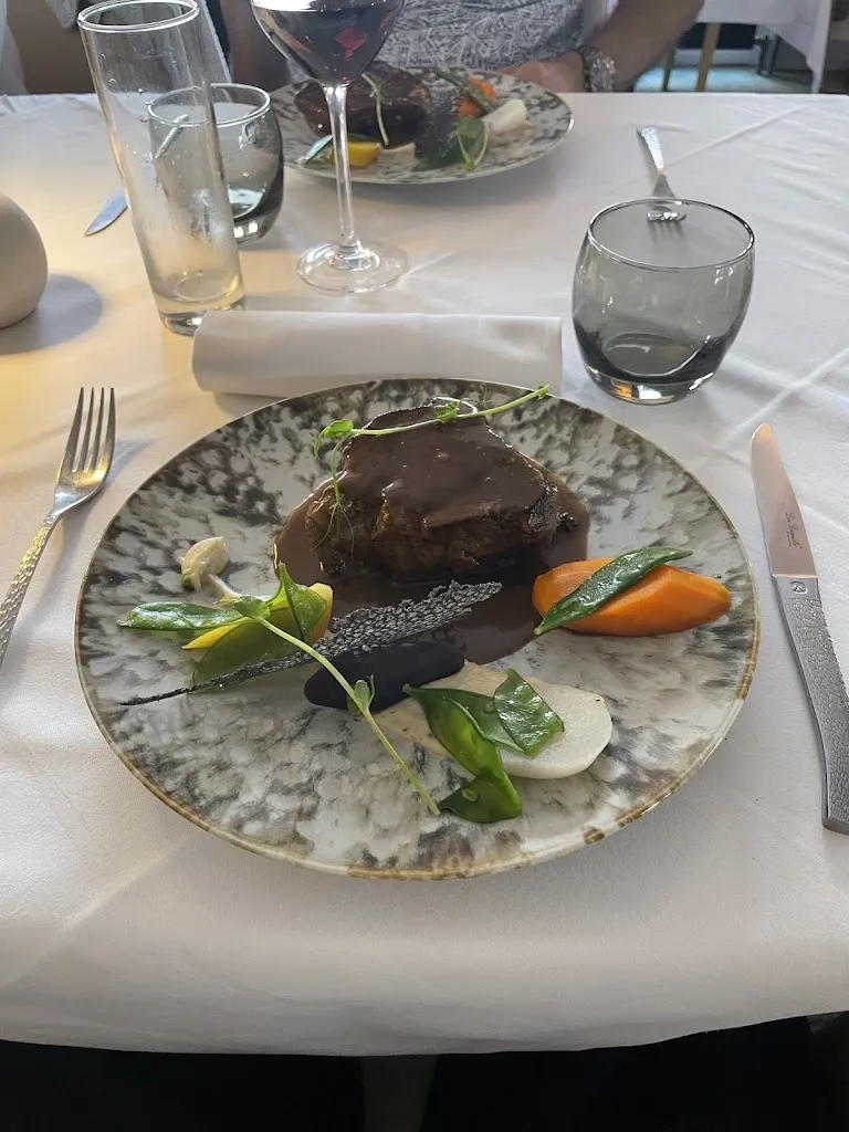 Quentin Zimmermann_Les Cèdres_Sarrebourg_reseña