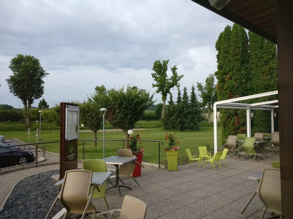 Les Cèdres restaurante en Sarrebourg
