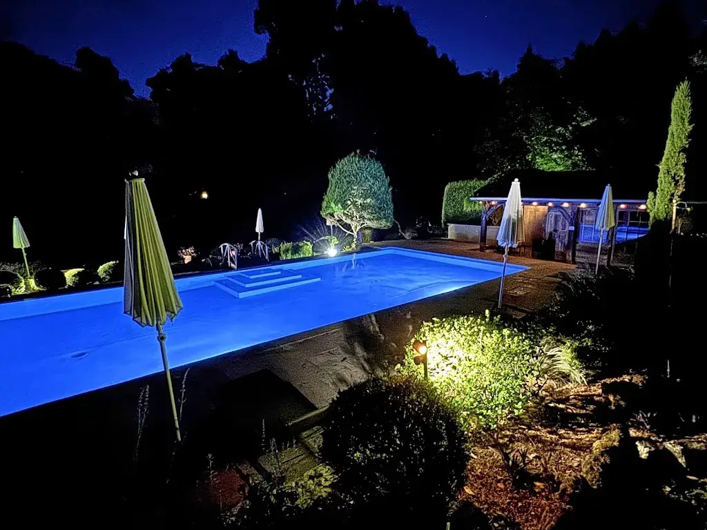 Jamie Jordan_Le Moulin du Roc_Champagnac-de-Belair_review